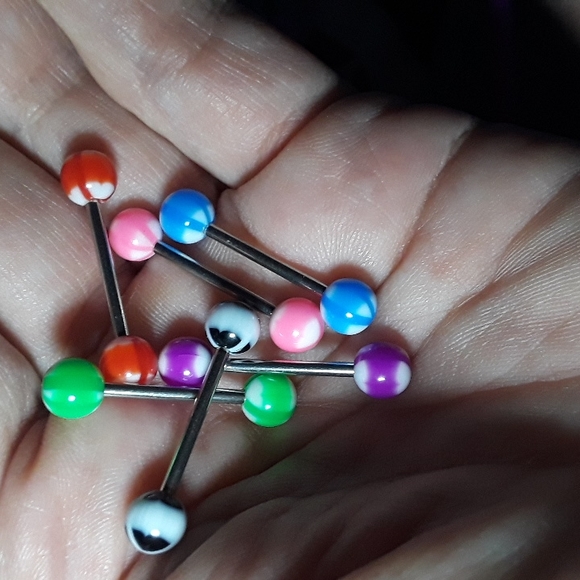 6 peace sign tongue rings New - Picture 2 of 3